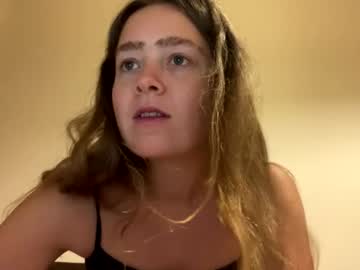 chloe lovesit