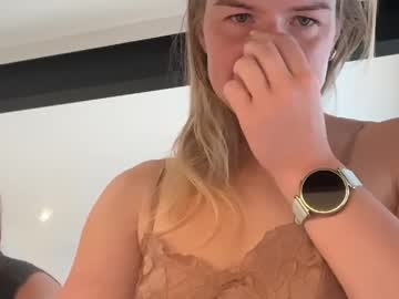 riana894237