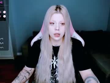 succubus leslie
